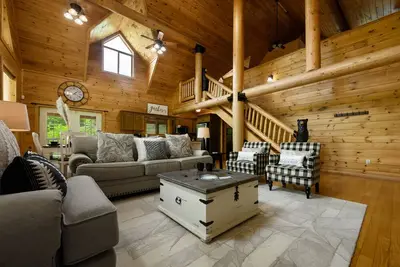 Image de Location! 2 Br, 2 Bath w/ loft. Close to Pigeon F/Gatlinburg! No Scary Roads! !