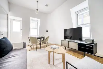 Image de Fitzrovia 2br on Tottenham Crt Rd, nr. Oxford Str. Shops, by Blueground