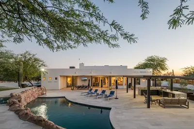 Image de True Entertainers Paradise in North Scottsdale