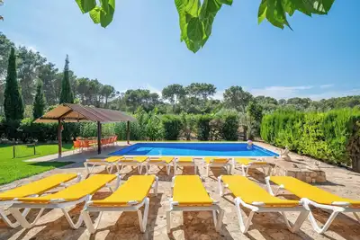 Grande maison de campagne pour 11 personnes avec piscine et climatisation