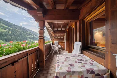 Image de Appartement \"Sonnenparadies 4\" avec vue sur les montagnes, Wi-Fi et jardin