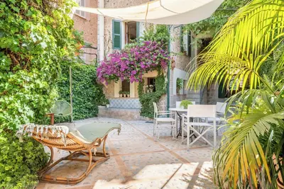 Image de Maison de vacances Ca Sa Mar avec vue sur les montagnes, Wi-Fi, terrasses et jardin