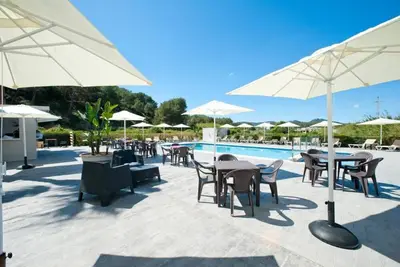 Image de Appartement Ses Veles 1 dormitorio proche plage, vue sur mer, piscine, Wi-Fi et jardin