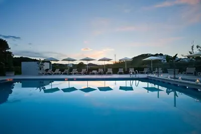 Image de Appartement Ses Veles 1 dormitorio près de la plage avec vue sur mer, piscine, Wi-Fi et jardin