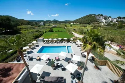 Image de Appartement Ses Veles 2 dormitorios près de la plage avec vue sur mer, piscine, Wi-Fi et jardin
