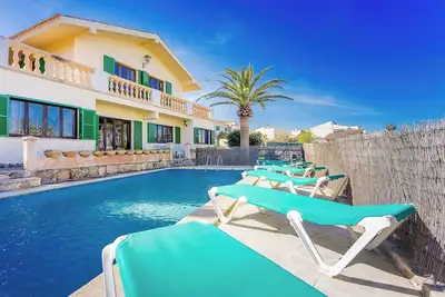 Image de Villa Can Sard avec piscine, Wi-Fi, jardin et terrasse