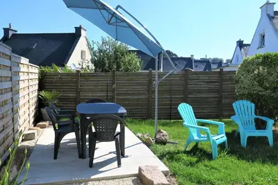 Maison renovée avec jardin, WiFi, à 1km du port de Ploumanac'h, Perros-Guirec