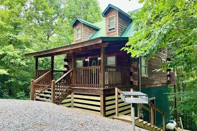 Image de 1br-hot tub-pool table-close to Dollywood (1 free ticket)!