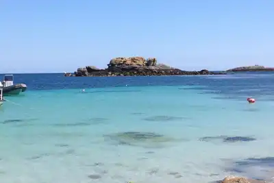 Image de Superbe Maison Idéalement Située Avec Grand Jardin, la Plage à 3mn à Pied