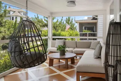 Image de #20 Dog-Friendly 4br Ocean-Block Cottage with Screened Porch in Rehoboth Beach