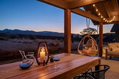Image de Cosmic Ranch-Private and Luxurious!