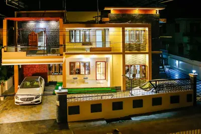 Image de Posh 3 Bhk (first floor) at Belljem Homes in Housing colony inside the city
