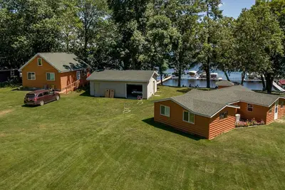 Image de Cabin on Farm Island Lake in Aitkin