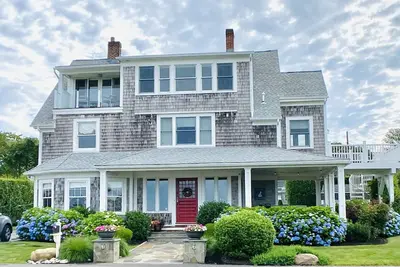 Image de Perfect Newport Beach Getaway-Steps to Beach_Ocean Views_Very close to Downtown