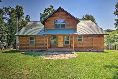 Image de 'RuKaRaSa Cabin' w/ Yard & Dock at Grand Lake