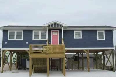 Image de Total 3 Bedrooms All Masters! ! Stylish, relaxing and comfortable