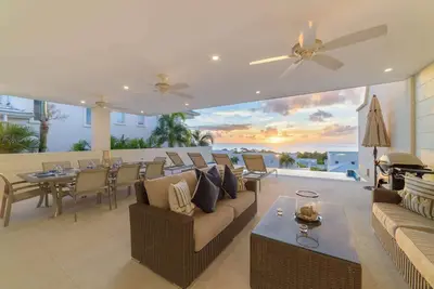 Private four bedroom villa with panoramic sea view