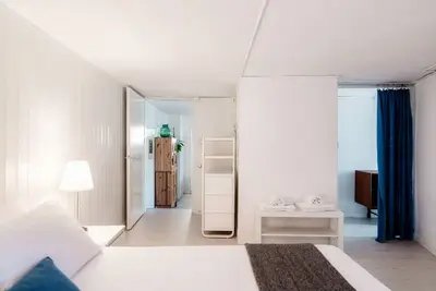Appartement romantique de deux pièces dans le village de Bré (Jolie BRÉ)