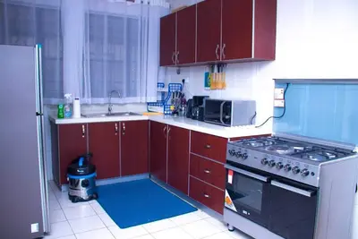 Image de fully furnished three bedroom apartment
