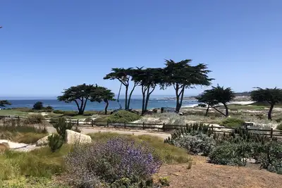Image de Delightful Pebble Beach Home - Steps from Pacific Ocean & 17 Mile Drive!