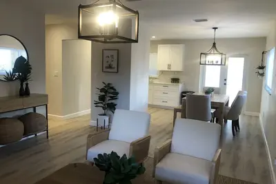 Newly Renovated Casita West Little Havana