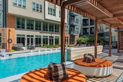 Image de StayOvr at Galatyn Park, Richardson| 2br