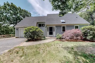 Image de Air Conditioned Home w/ Large Deck, WiFi & Wequaquet Lake Beach Rights