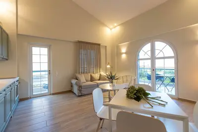 Image de Two Olive Trees - \"Olive\" Apartment - 2 bedrooms - Sea View