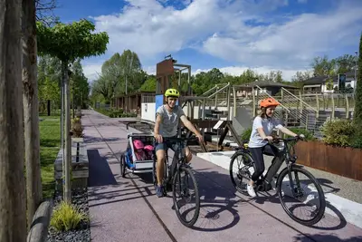 Image de Appartamento con Giardino Privato Vicino al Lago di Garda