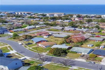 Image de Beach House Walking Distance to Oceaview Beach