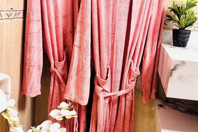 Image de Canal View One Bhk  Apartment With Parking