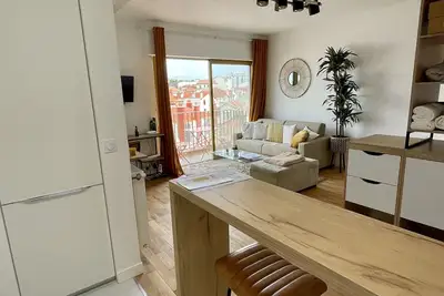 Superbe studio dernier étage, Biarritz centre.