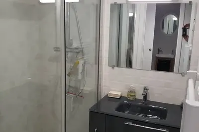 Appartement renové dans belle démeure basque prés de la plage
