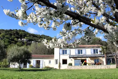 Image de Maison Provençale - Superbe Vue - Piscine - Calme