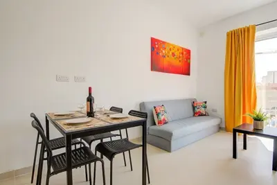 Image de Sunny Msida Creek Cityside Apartment