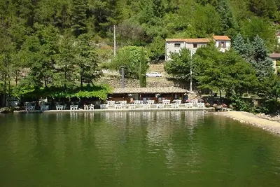 Image de Location De 4 A 6 Personnes Au Soleil