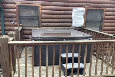 Image de Hot Tub - Secluded - Covered Porch
