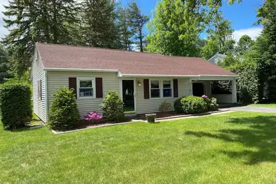 Image de 2br house in a quiet neighborhood
