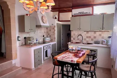 Image de Dimore Deluxe nel Cuore del Borgo Santi Medici. ideale per Famiglie. Pet-friendly