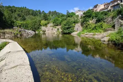 Image de Appartement avec terrasse panoramique et accès rivière
