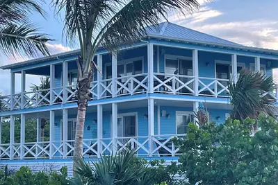 SeaRenity Pool & Dock Slip  W/Spectacular Views of the Atlantic & White Sound