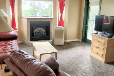 Image de Remodeled Fully Furnished Barefoot Resort Condo at Terry Peak!