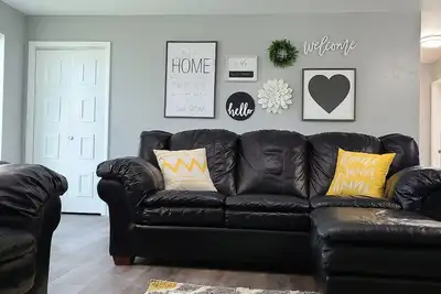 Image de Fillmore Retreat located minutes from Paiute Atv trails