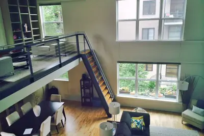 Image de Fantastique Nyc style Loft - Heart of the District Pearl (30 Jours + Séjours uniquement)