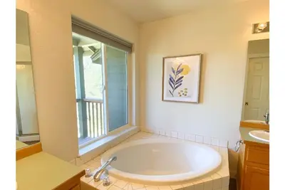 Image de Eagle Crest dog friendly on the golf course home