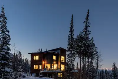 Image de Cedar Wainstone: 3-bedroom mountain getaway with private hot tub