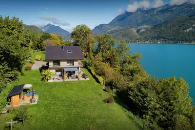 Image de Chalet Lomatika - maison pour 8 lac d'Annecy, spa nordique - Ovo Network