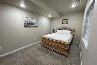 Image de Modern basement apartment w/ private yard just minutes from downtown Cheyenne.