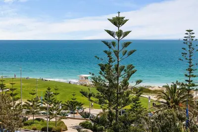 Image de Apartment M307 - eclectic icon with spectacular views!