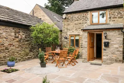 Image de The Cottage, pet friendly, character holiday cottage in Hayfield